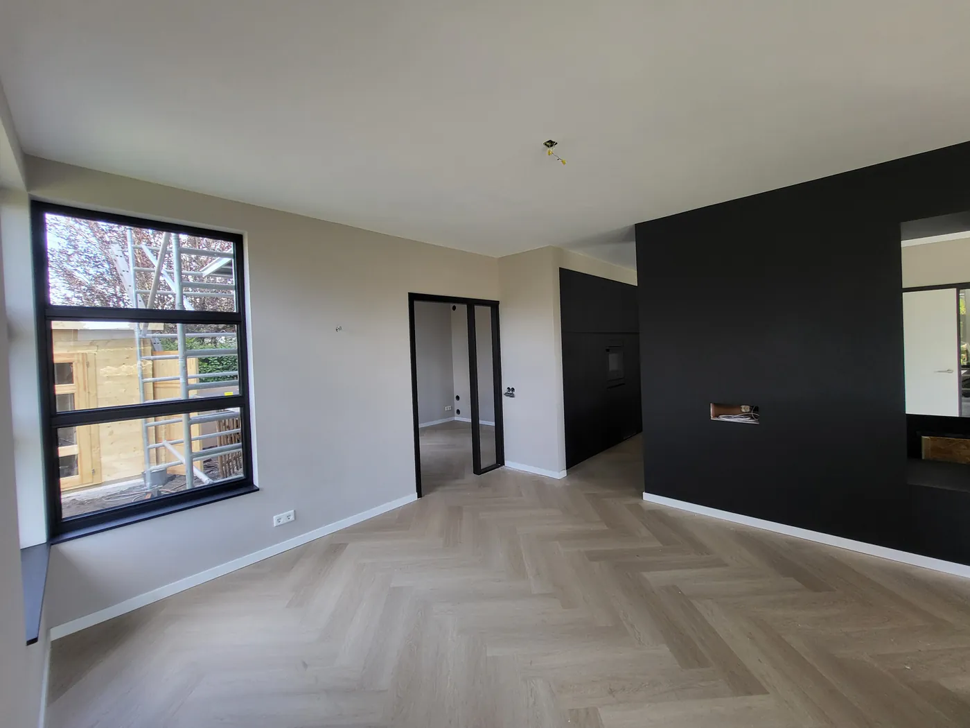 Woonkamer en hal, JDB Vastgoedonderhoud